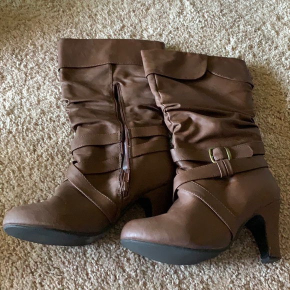 Boots - Picture 1 of 6